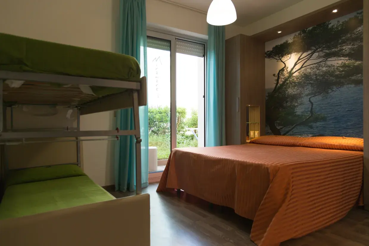 Camera family quadrupla del Miramare Hotel di Pineto, per famiglie nello stesso ambiente